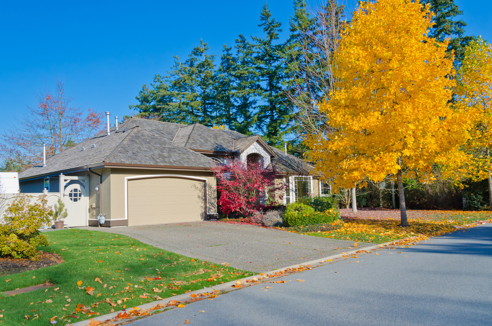 4-fall-maintenance-tips-property-managers